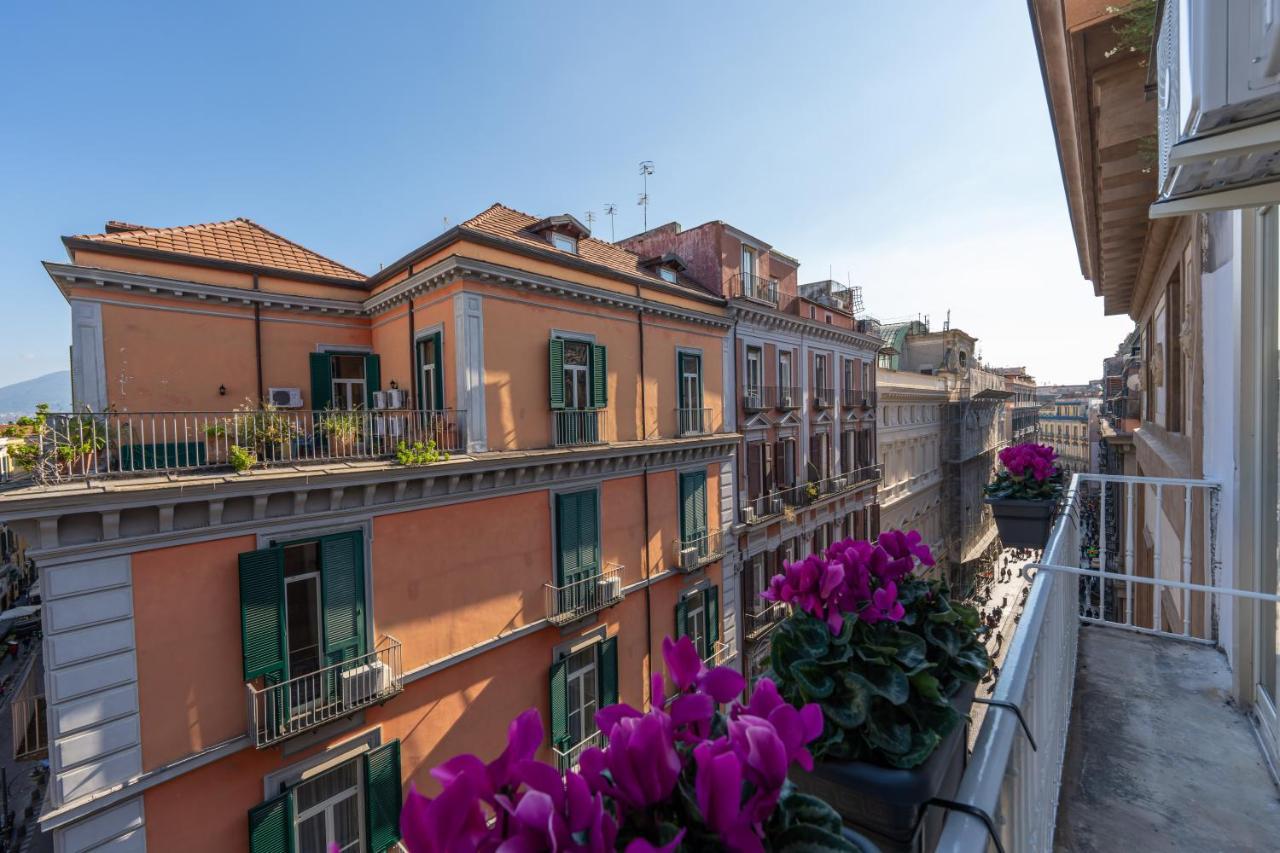 Teatro Toledo 272 Bed & Breakfast Naples Exterior photo